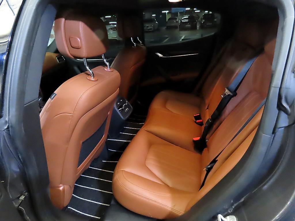 마세라티 기블리(3세대) 3.0S Q4