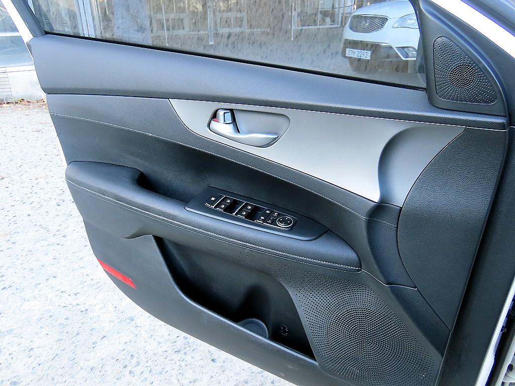 기아 올 뉴K3 1.6 가솔린 프레스티지 - 이미지 19