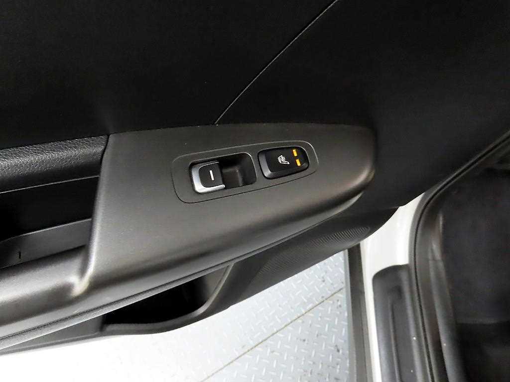 기아 스포티지 더 볼드 R2.0 디젤 2WD 프레스티지 - 이미지 13