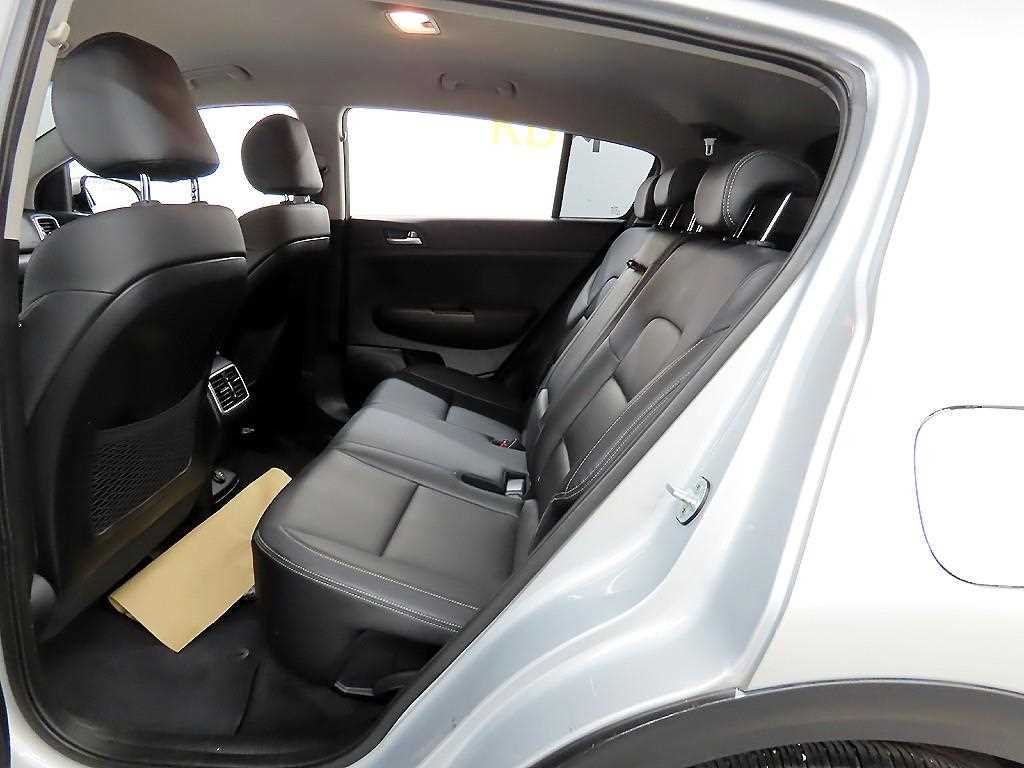 기아 스포티지 더 볼드 R2.0 디젤 2WD 프레스티지 - 이미지 7