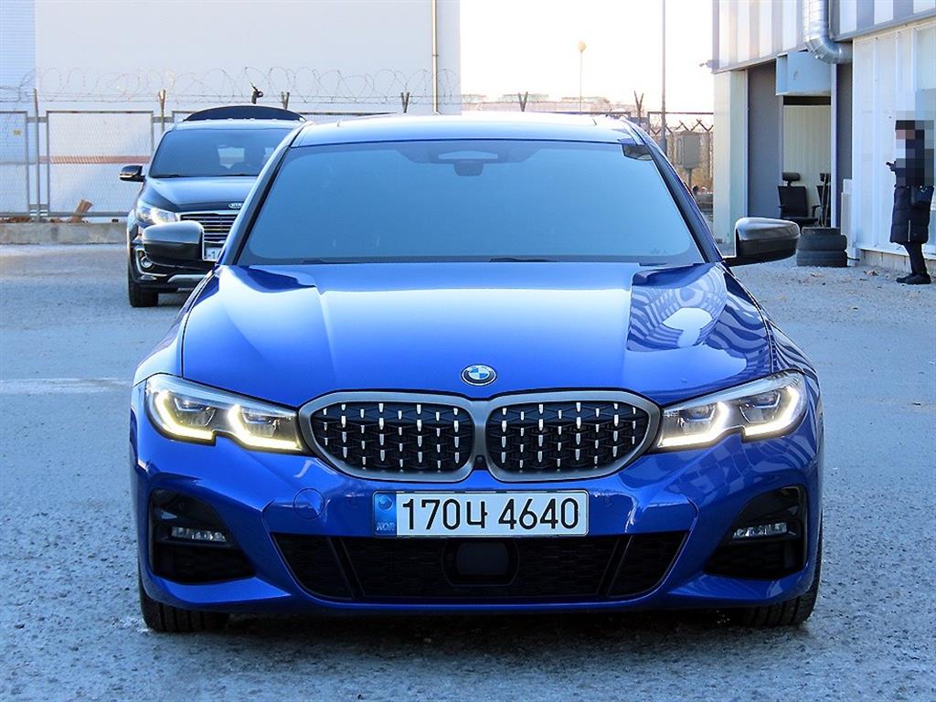 BMW 3시리즈(7세대) 320d M 스포츠팩 - 이미지 4