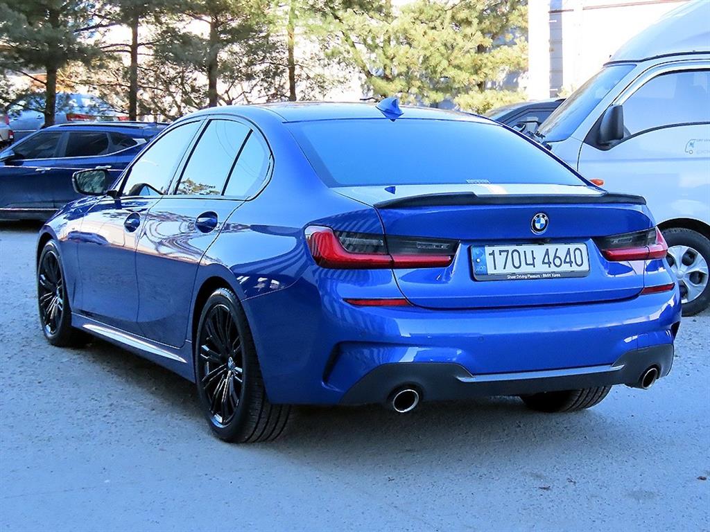 BMW 3시리즈(7세대) 320d M 스포츠팩 - 이미지 11
