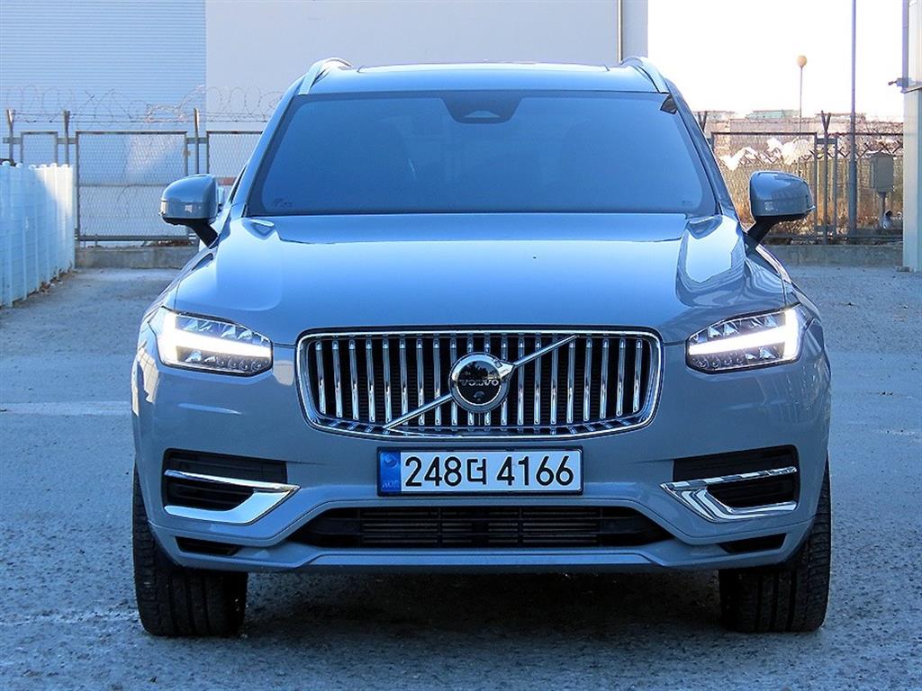 볼보 XC90 리차지 T8 AWD 얼티메이트 브라이트 - 이미지 17