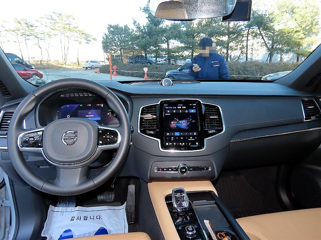 볼보 XC90 리차지 T8 AWD 얼티메이트 브라이트 - 이미지 20