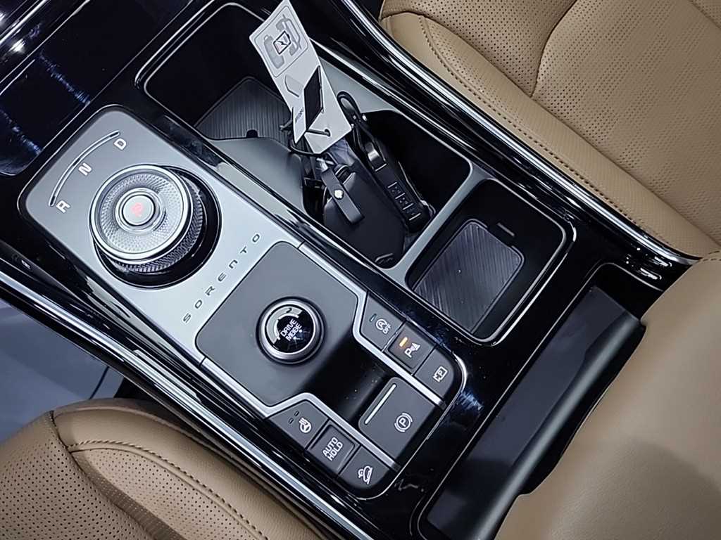 기아 더 뉴쏘렌토(MQ4) 2.5 가솔린 2WD 노블레스 - 이미지 2