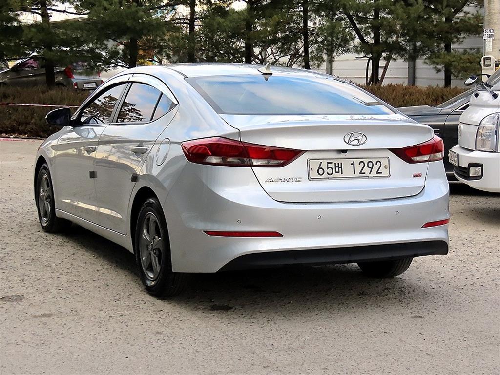 현대 아반떼AD 1.6 GDi 스마트 - 이미지 9