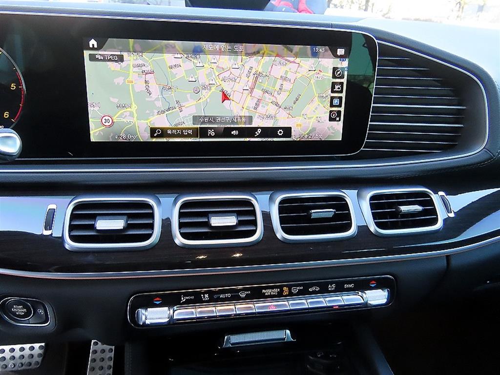 벤츠 GLE클래스(4세대) GLE 400d 4매틱 쿠페 - 이미지 17