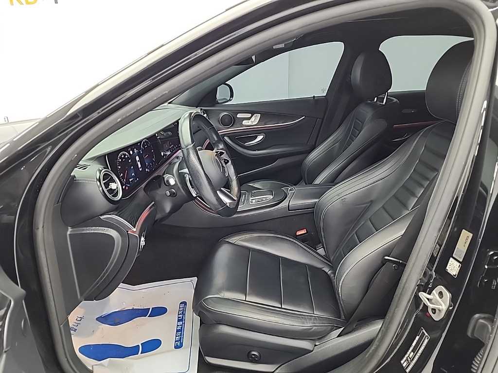 벤츠 E클래스(5세대) E220d 4매틱 AMG 라인 - 이미지 16