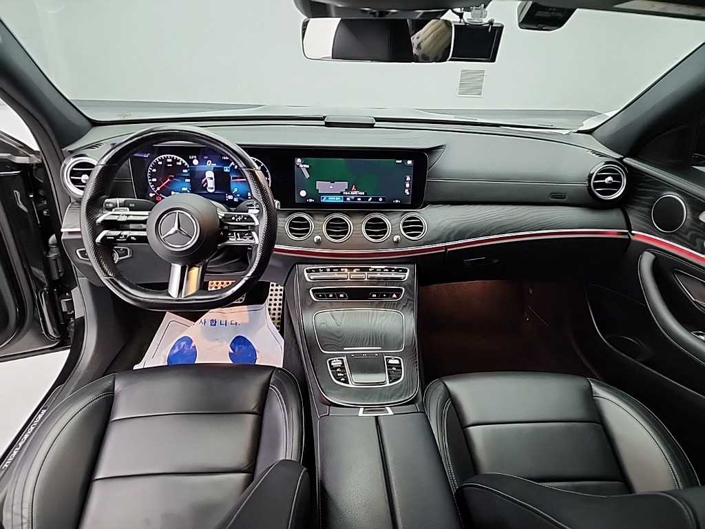 벤츠 E클래스(5세대) E220d 4매틱 AMG 라인 - 이미지 3