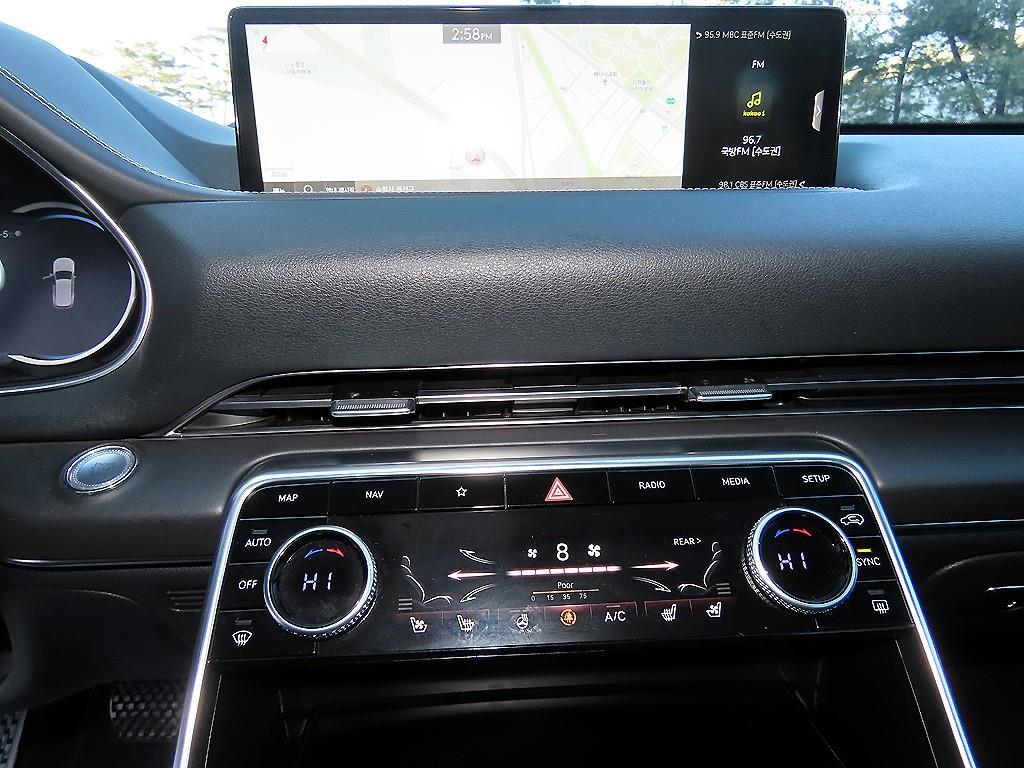 제네시스 GV80 3.0 디젤 2WD 기본형 - 이미지 8