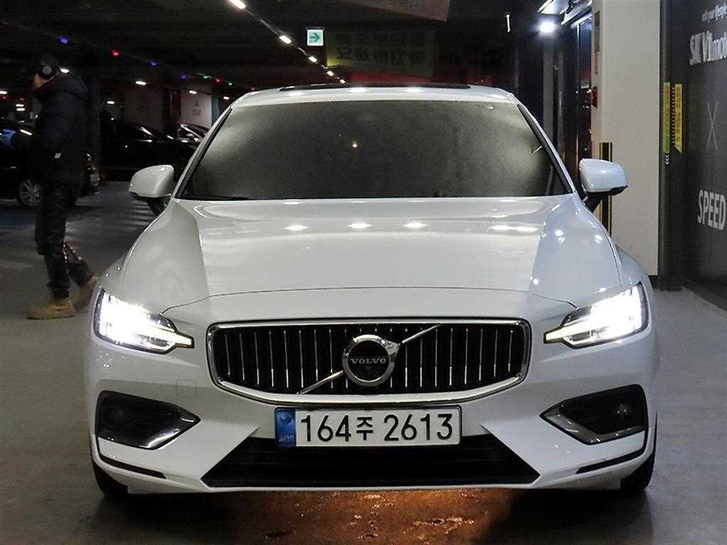 볼보 S60(3세대) 2.0 B5 인스크립션 - 이미지 11