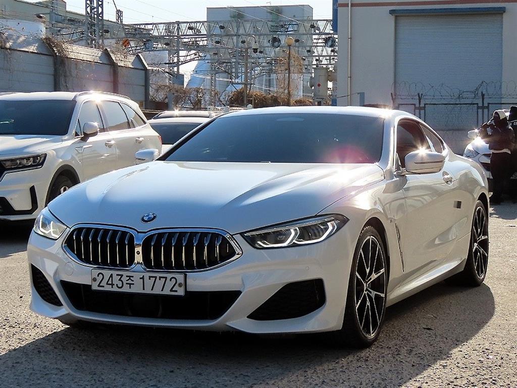 BMW 8시리즈(2세대) 쿠페 840i xDrive M스포츠 퍼스트