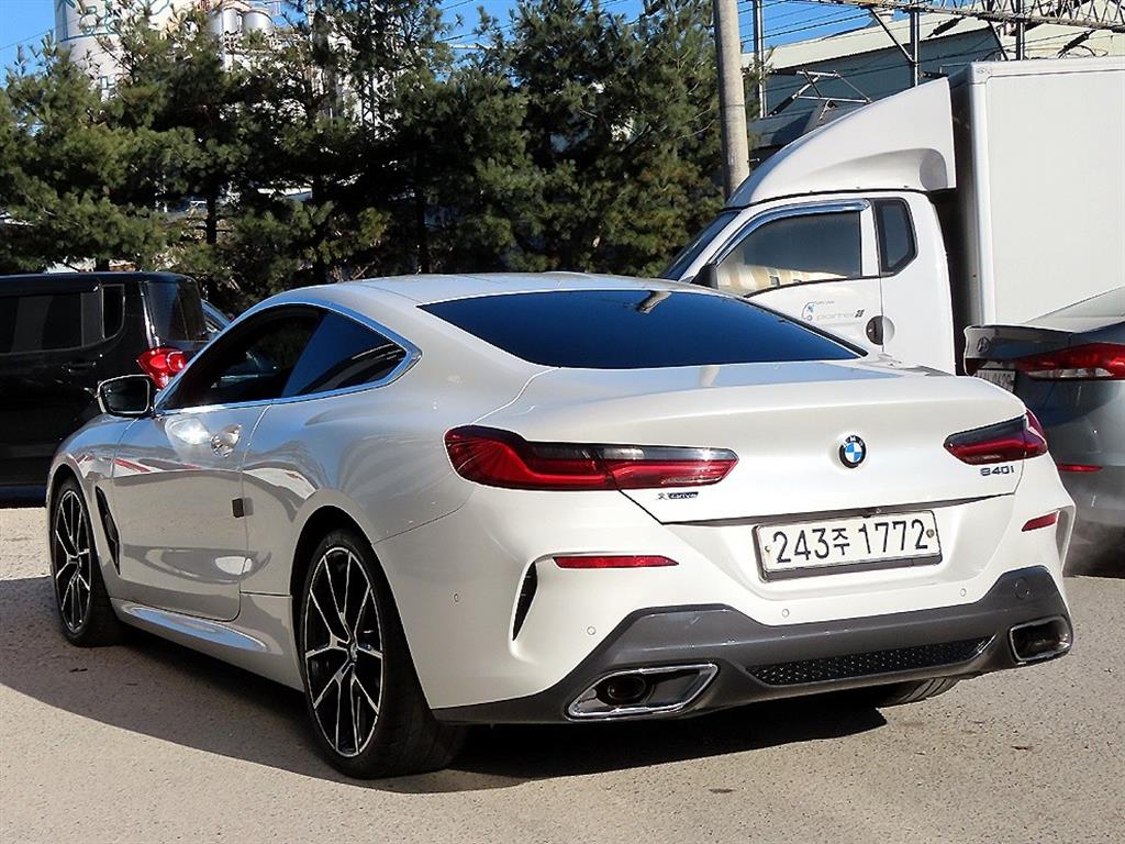 BMW 8시리즈(2세대) 쿠페 840i xDrive M스포츠 퍼스트 - 이미지 2