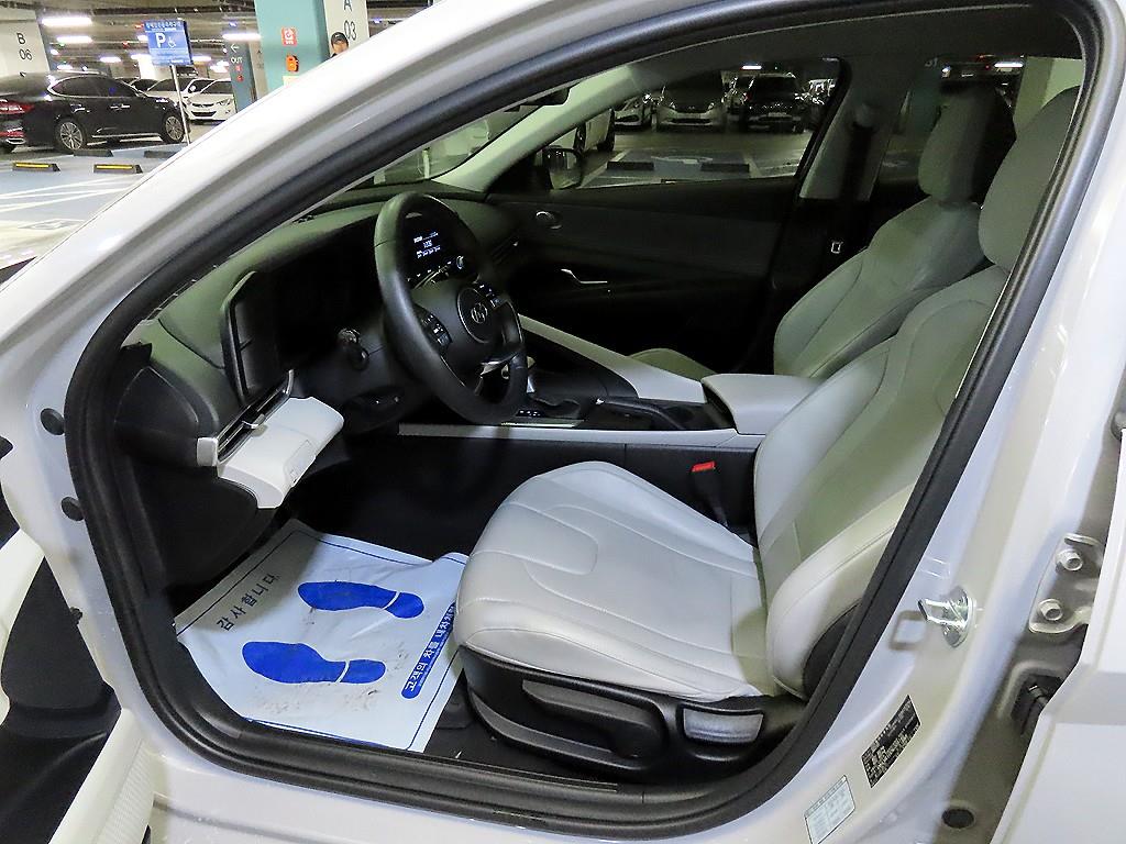 현대 아반떼(CN7) 1.6 가솔린 모던