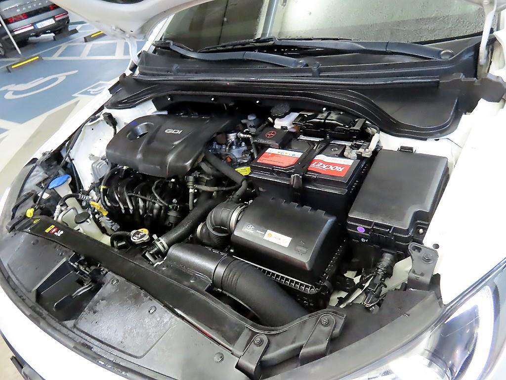 현대 아반떼AD 1.6 GDi 모던 스페셜 - 이미지 9