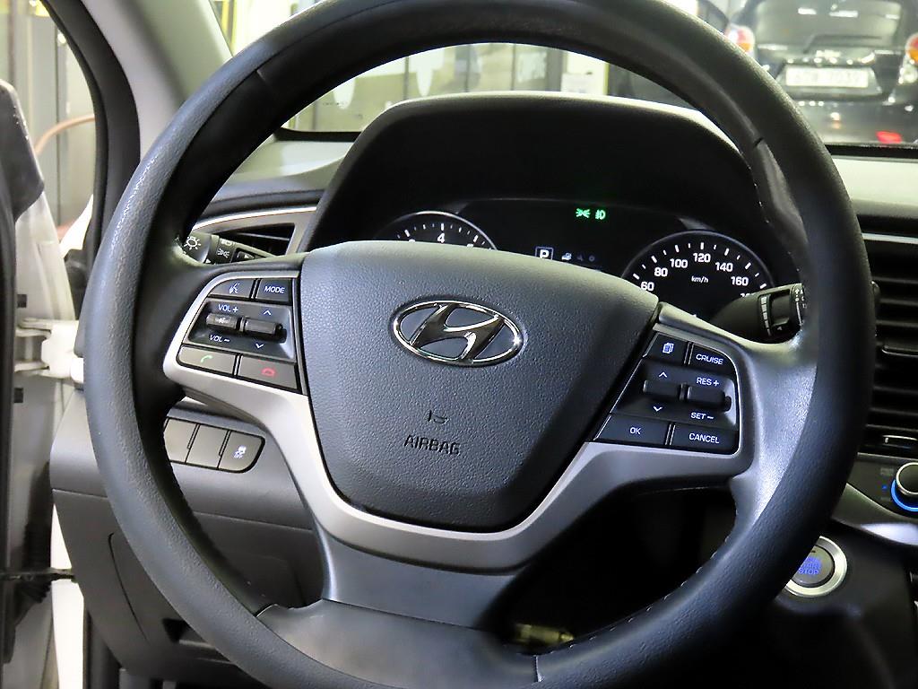 현대 아반떼AD 1.6 GDi 모던 스페셜 - 이미지 14