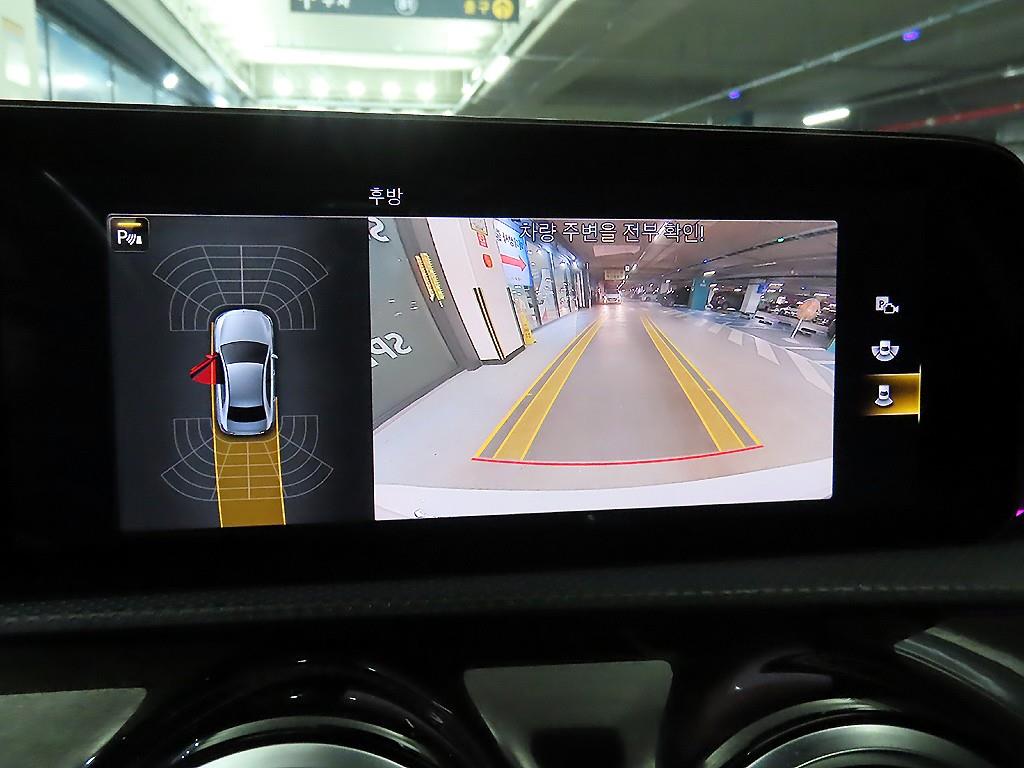 벤츠 A클래스(4세대) A250 4매틱 세단 - 이미지 3