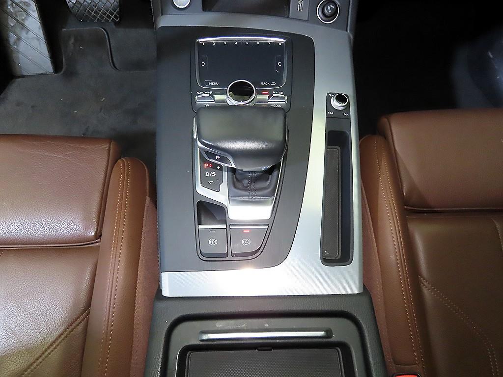 아우디 Q5(2세대) 40 TDI 콰트로 프리미엄 - 이미지 2