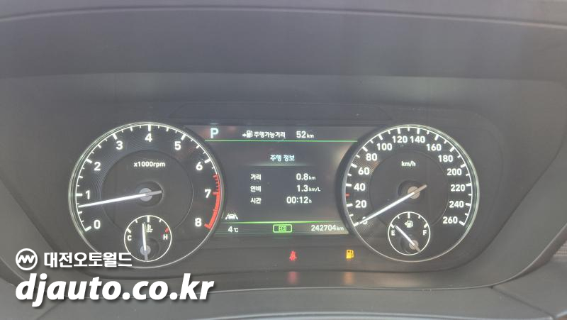 제네시스 EQ900 3.8 GDi AWD 프리미엄 럭셔리 - 이미지 3