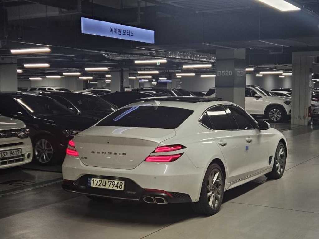 제네시스 더 뉴G70 가솔린 2.0T 2WD 기본형 - 이미지 13