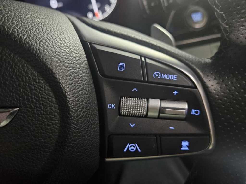 제네시스 더 뉴G70 가솔린 2.0T 2WD 기본형 - 이미지 8