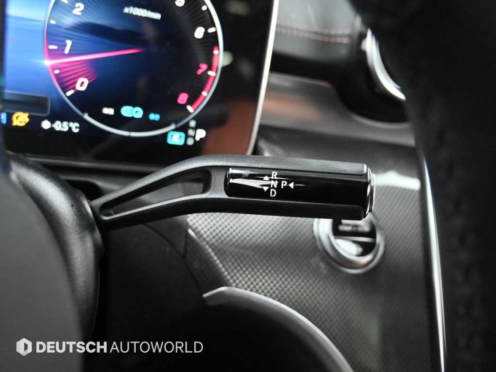 벤츠 C클래스(5세대) C300 AMG 라인 - 이미지 8