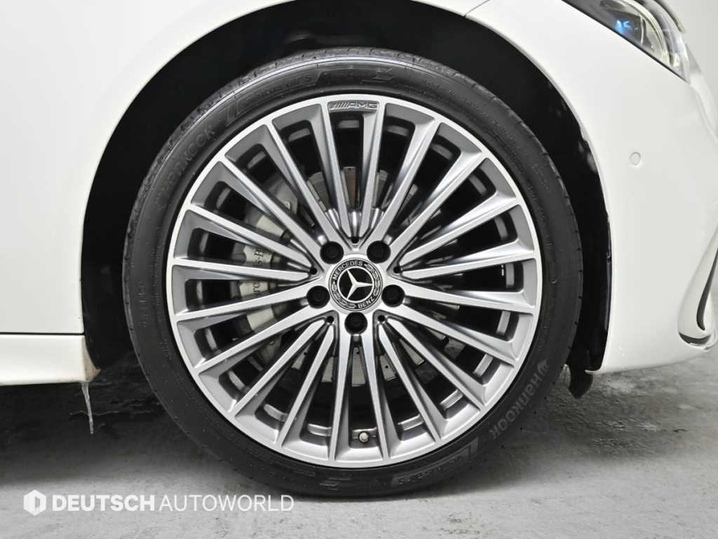 벤츠 C클래스(5세대) C300 AMG 라인 - 이미지 7