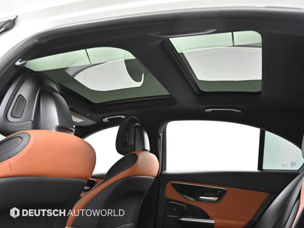 벤츠 C클래스(5세대) C300 AMG 라인 - 이미지 9