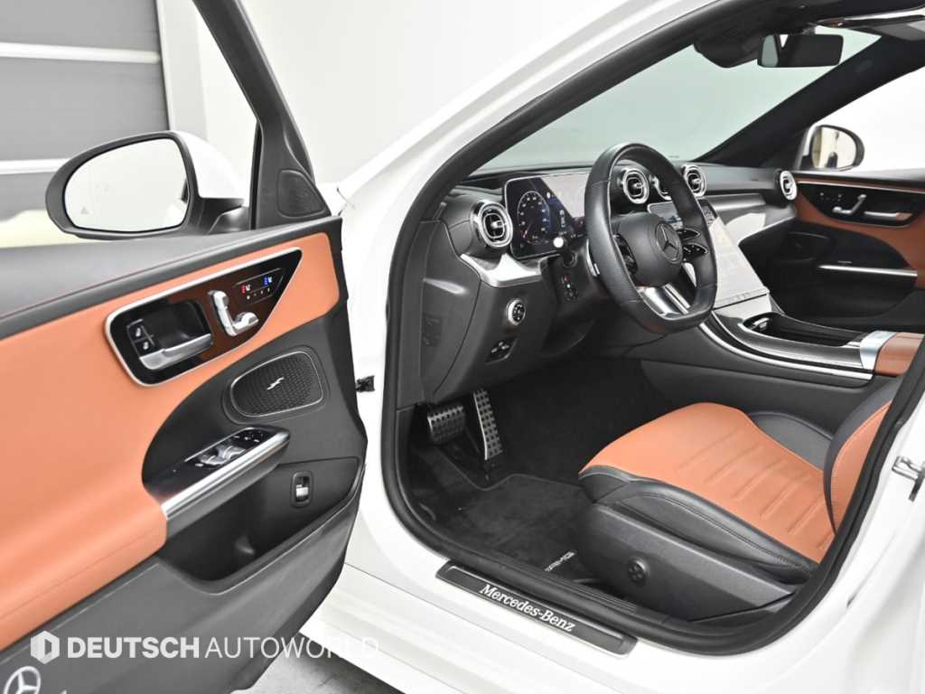 벤츠 C클래스(5세대) C300 AMG 라인 - 이미지 16