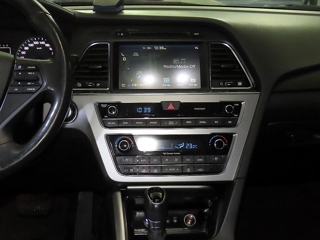 현대 LF쏘나타 2.4 GDi 익스클루시브 - 이미지 14