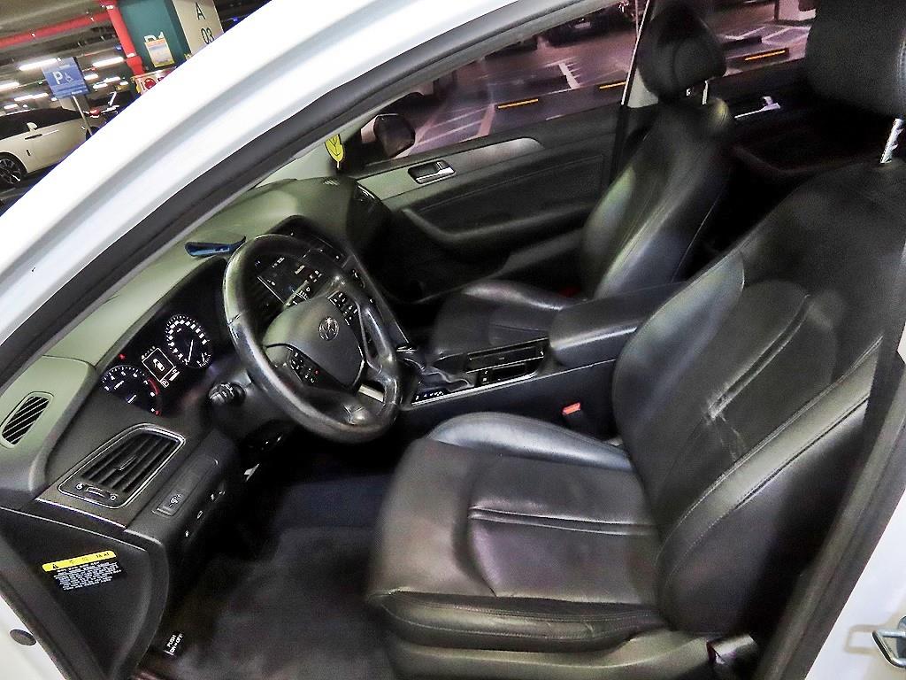 현대 LF쏘나타 2.4 GDi 익스클루시브 - 이미지 5