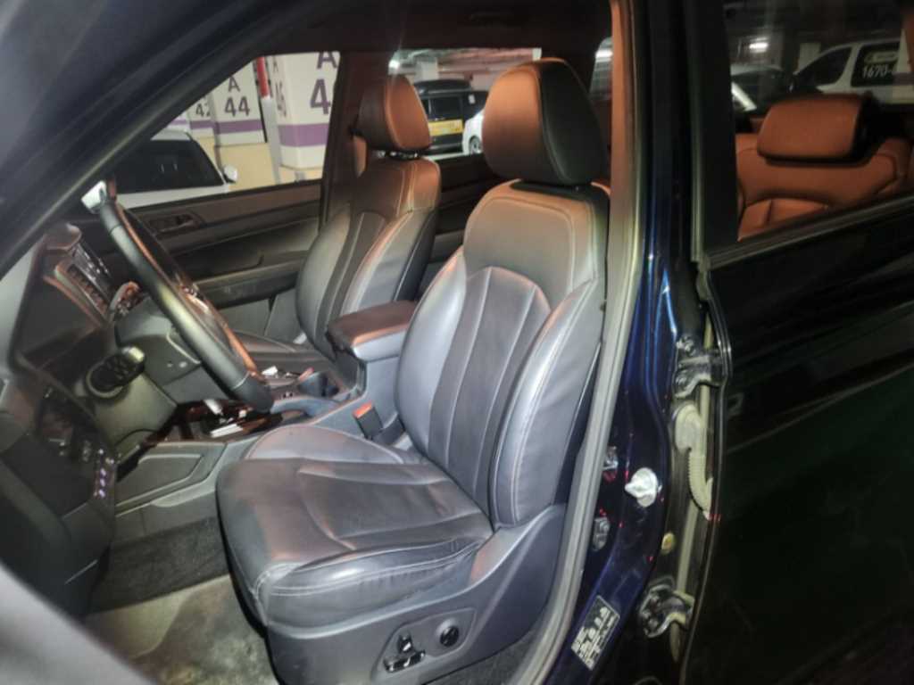 KG모빌리티(쌍용) 렉스턴 스포츠 2.2 4WD 다이내믹 에디션 - 이미지 9