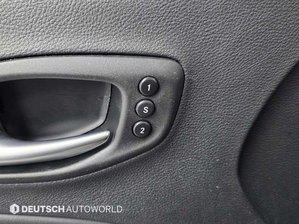 지프 컴패스(MP) 2.4 AWD 론지튜드 - 이미지 3