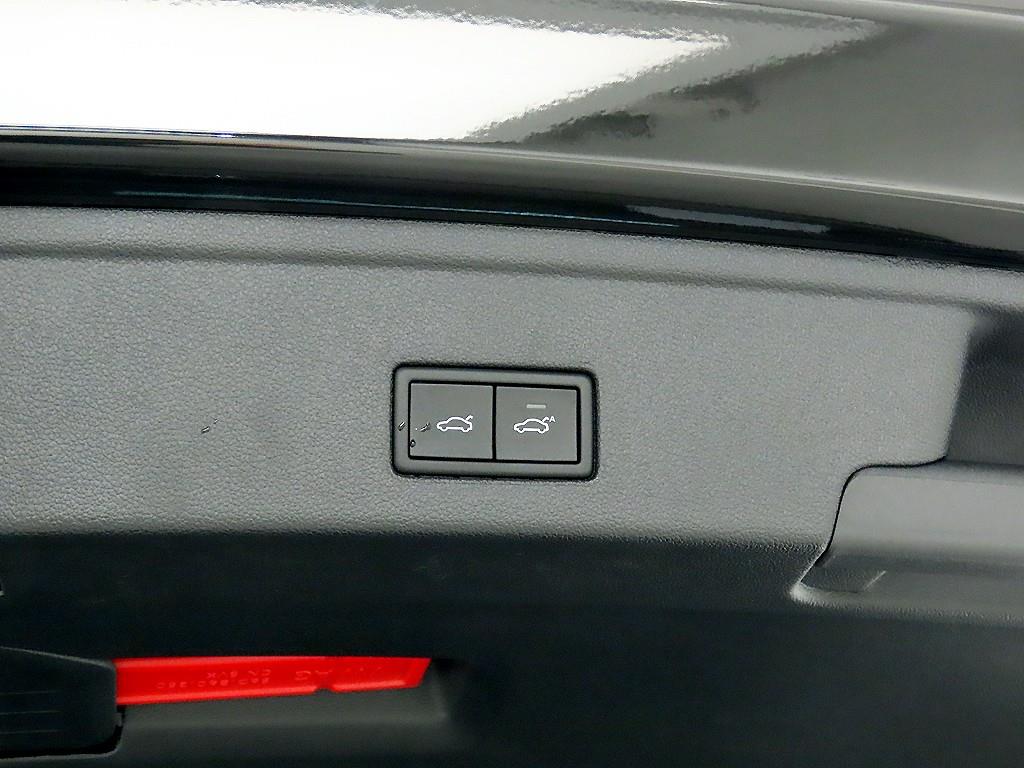 폭스바겐 투아렉(3세대) 3.0 TDI 프레스티지 - 이미지 4