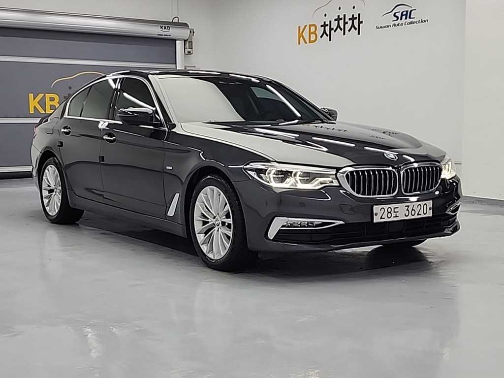 BMW 5시리즈(7세대) 520d 럭셔리 라인스페셜 - 이미지 16