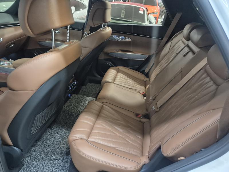 제네시스 GV70 2.5T AWD 기본형 - 이미지 5