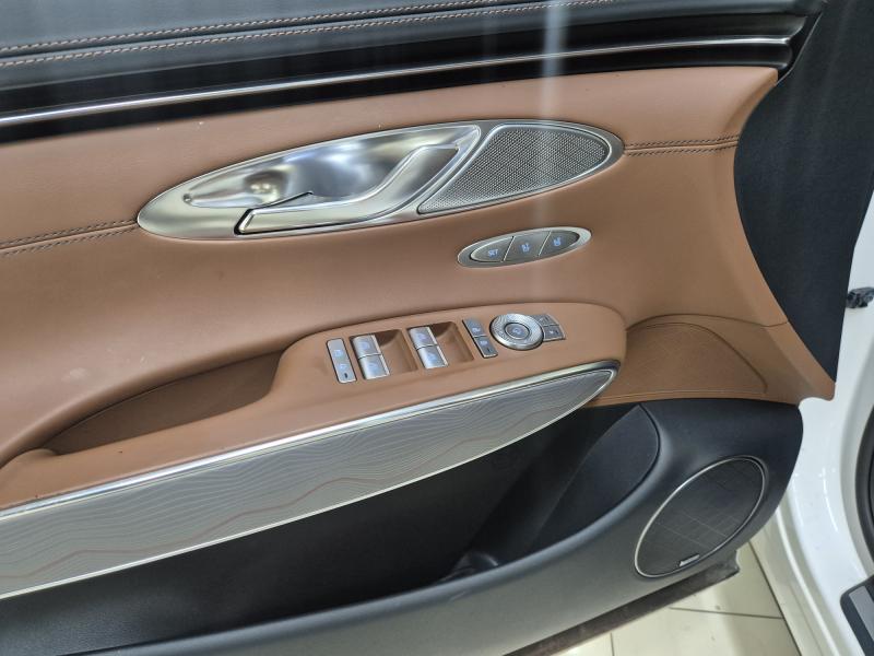 제네시스 GV70 2.5T AWD 기본형 - 이미지 7