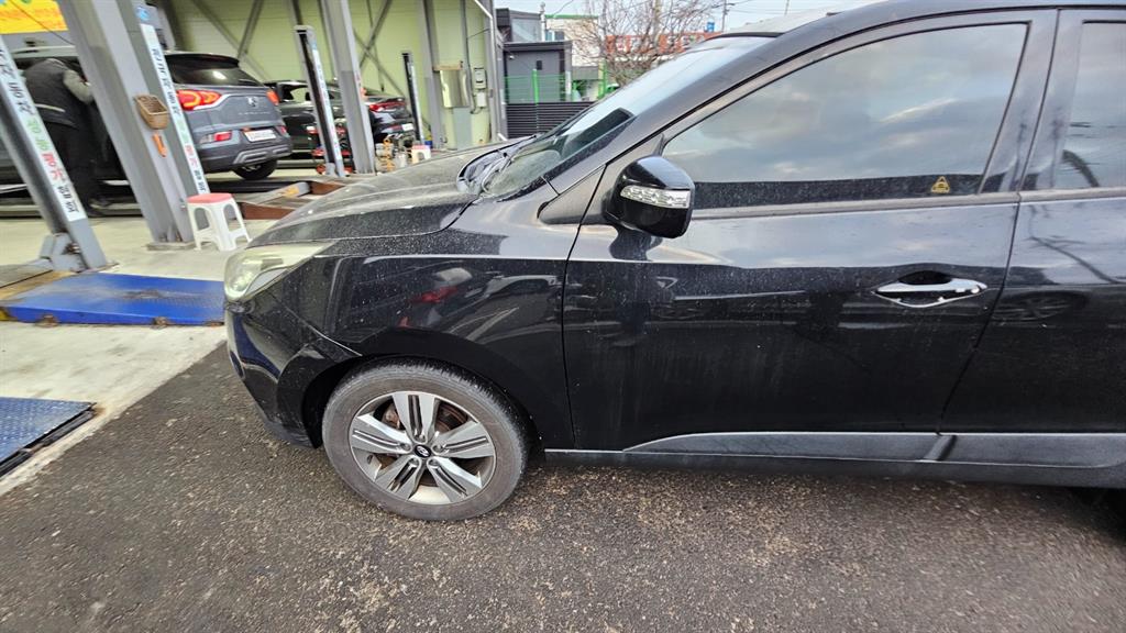 현대 뉴투싼 ix 디젤 R2.0 2WD 스마트 스페셜 - 이미지 8