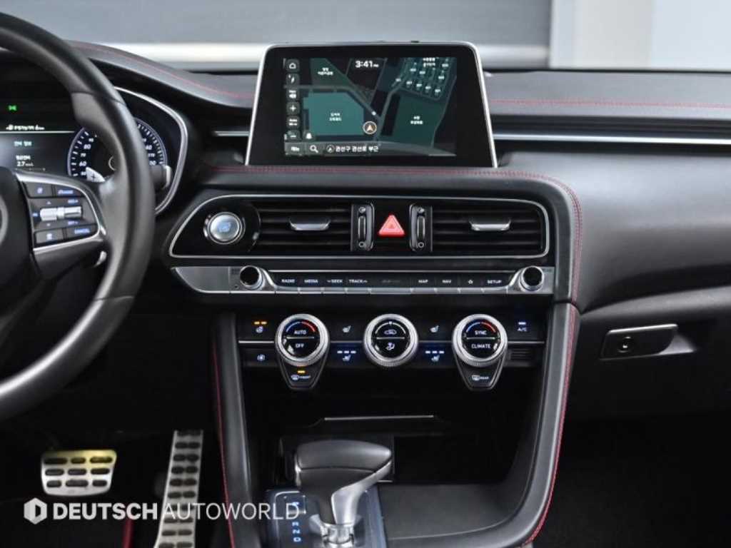 제네시스 G70 2.0T AWD 스포츠 패키지 - 이미지 4