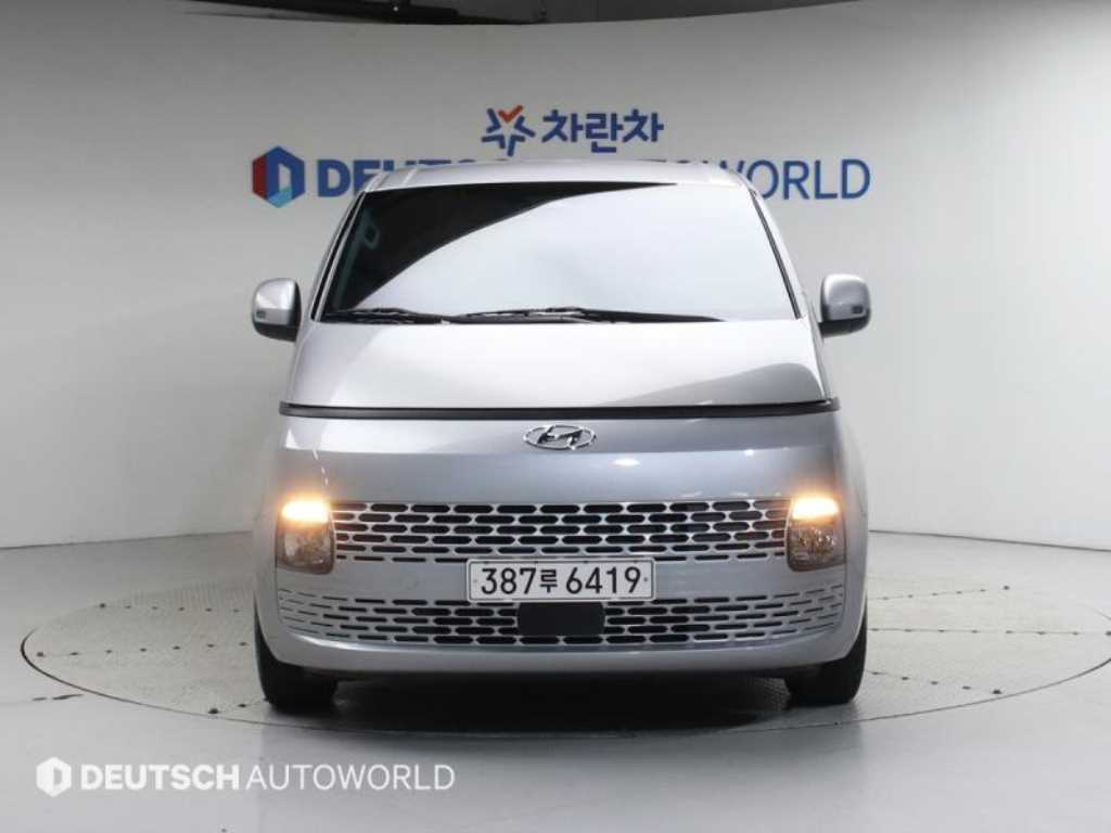 현대 스타리아 3.5 LPG 투어러 9인승 모던 - 이미지 9