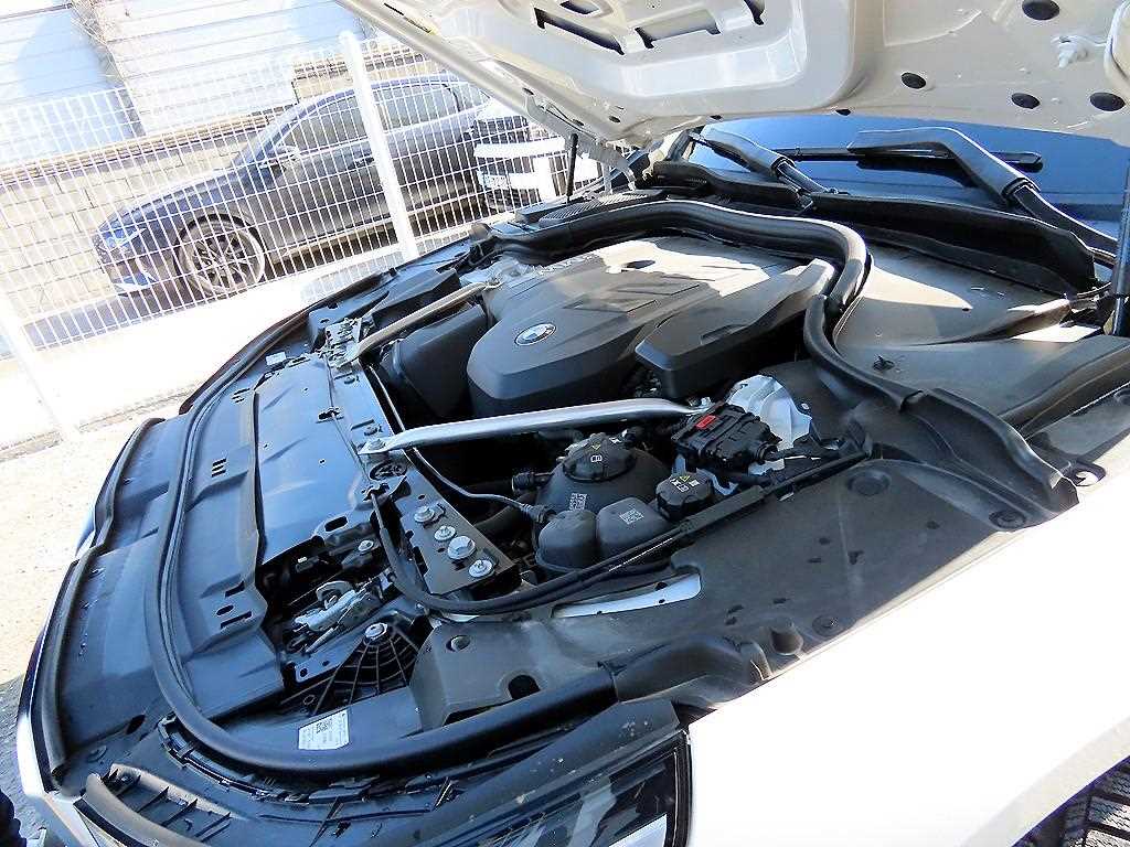 BMW 5시리즈(8세대) 520i M 스포츠 - 이미지 9