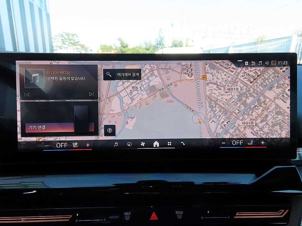 BMW 5시리즈(8세대) 520i M 스포츠 - 이미지 2