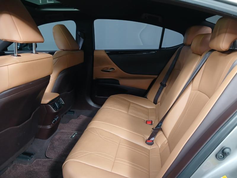 렉서스 ES(7세대) 300h 럭셔리 - 이미지 6