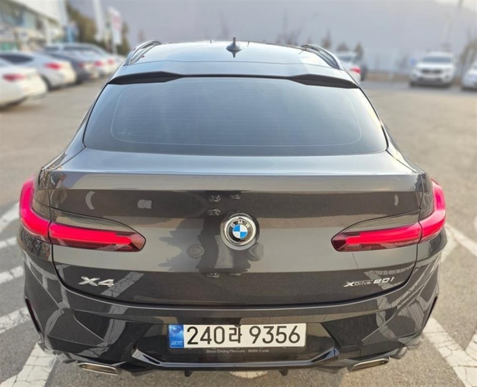 BMW X4(2세대) 20i xDrive M스포츠 - 이미지 2