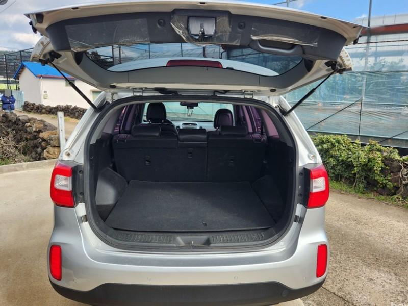 기아 뉴쏘렌토 R R2.0 2WD TLX - 이미지 2