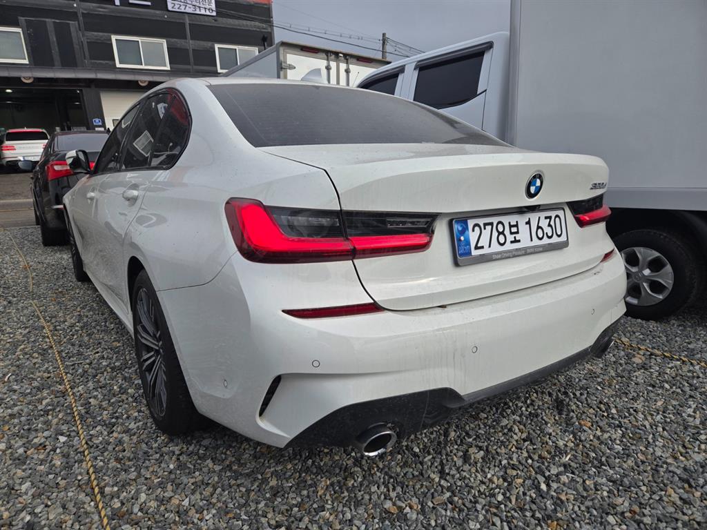 BMW 3시리즈(7세대) 320d M 스포츠팩