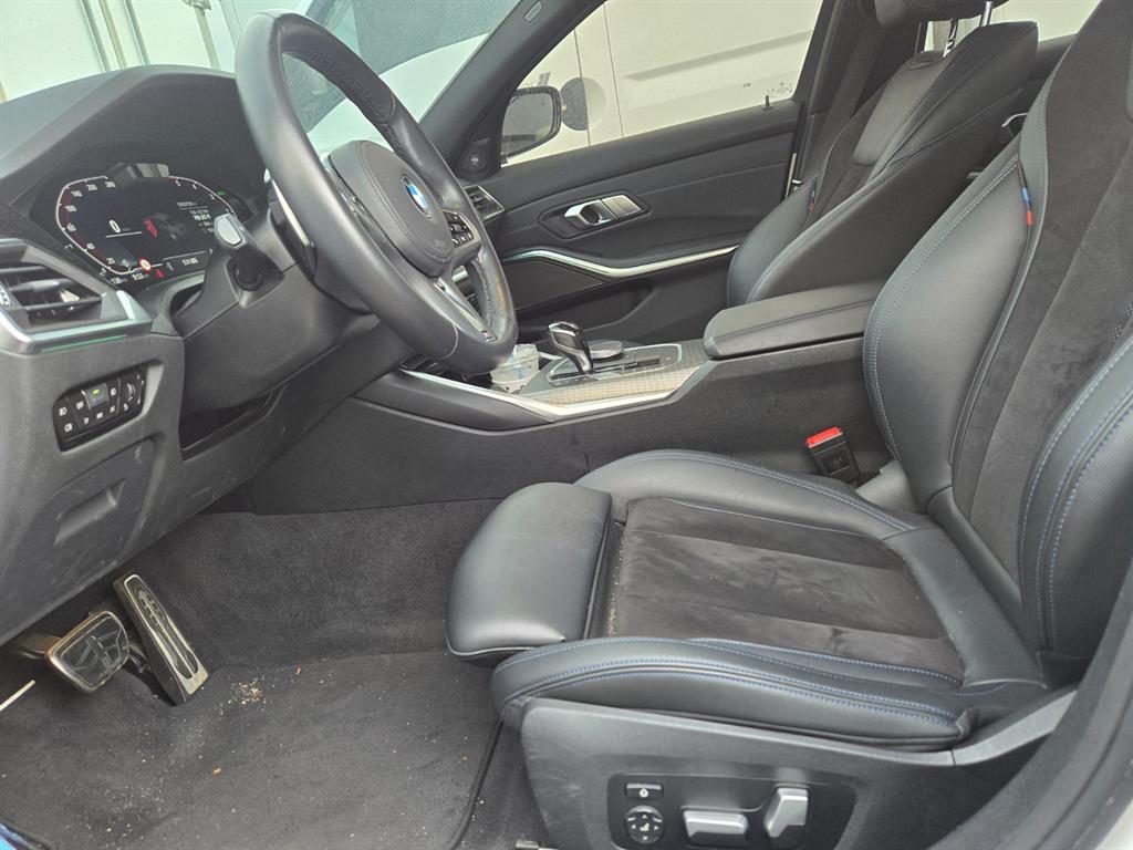 BMW 3시리즈(7세대) 320d M 스포츠팩 - 이미지 13