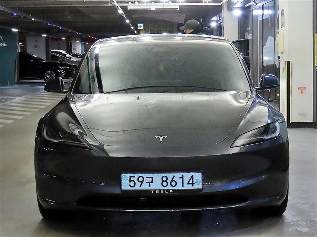 테슬라 모델 3 AWD 롱 레인지 - 이미지 5