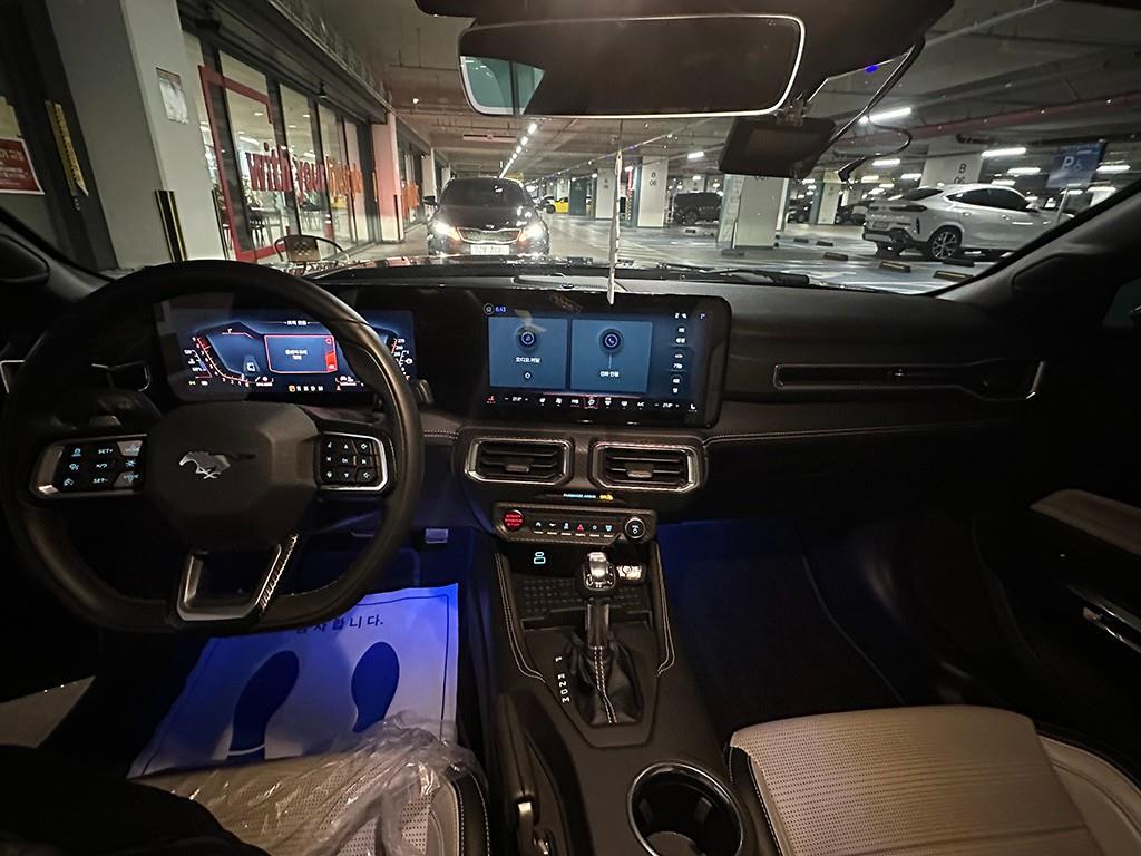 포드 머스탱(7세대) 쿠페 5.0 GT 프리미엄 - 이미지 13