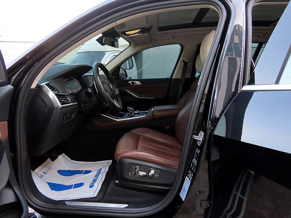 BMW X7 40i xDrive 디자인퓨어 엑셀런스 7인승 - 이미지 3